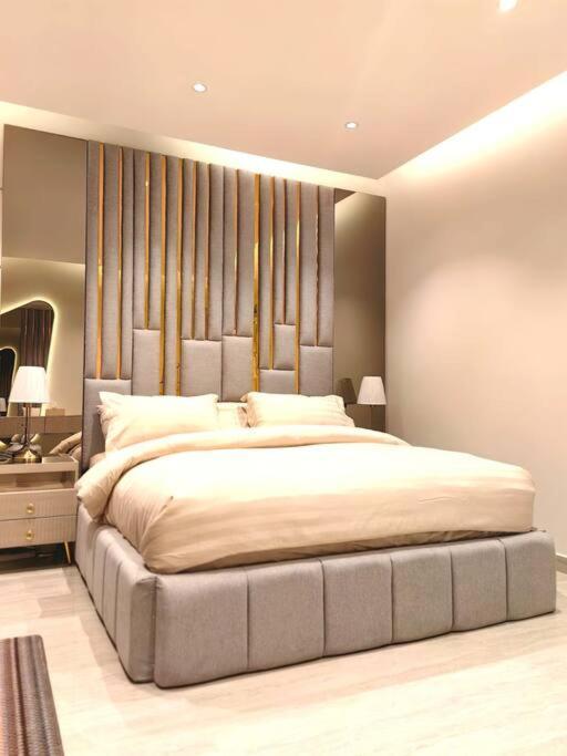فاخرة مطلة على المركز المالي Apartment Riyadh
